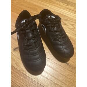 Puma ProCat Soccer Cleats Kids Youth Sz 2 Black White Field Training Shoes